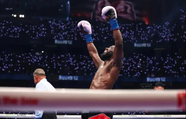 How Terrence Bud Crawford dethroned the face of Boxing Saul Canelo Alvarez
